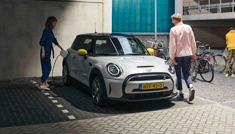 Bookings open for all-electric MINI 3-door Cooper SE 