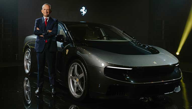 Universo Ferrari show enthrals thousands in Capital 