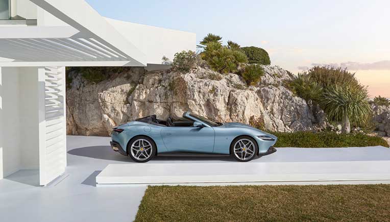 Ferrari Roma Spider unveiled in Marrakesh