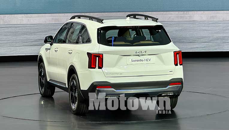Global Icon Kia Sorento premieres in India at INR 27.99 Lakh