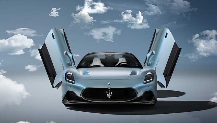 Global premiere of new Maserati MC20 Cielo 