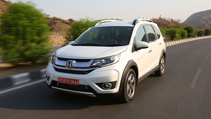 Honda BR-V tracking shot