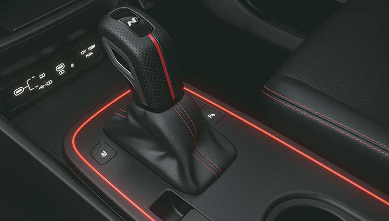 N Line exclusive gear shift knob