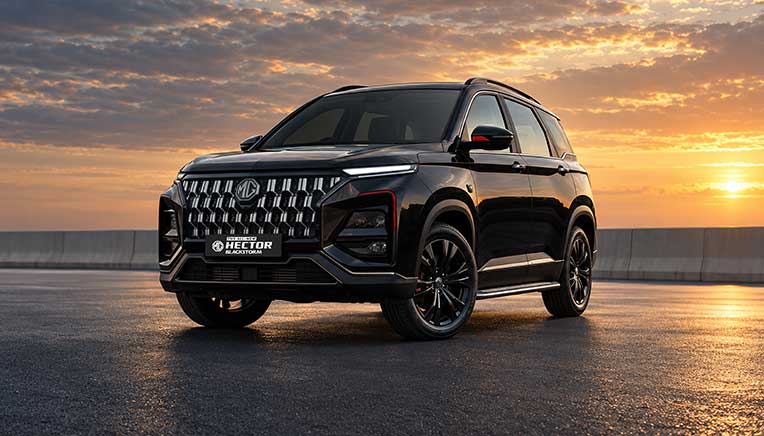 MG Hector Blackstorm 