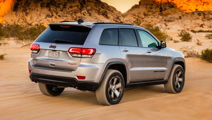 2017 Grand Cherokee Trailhawk - Rear View