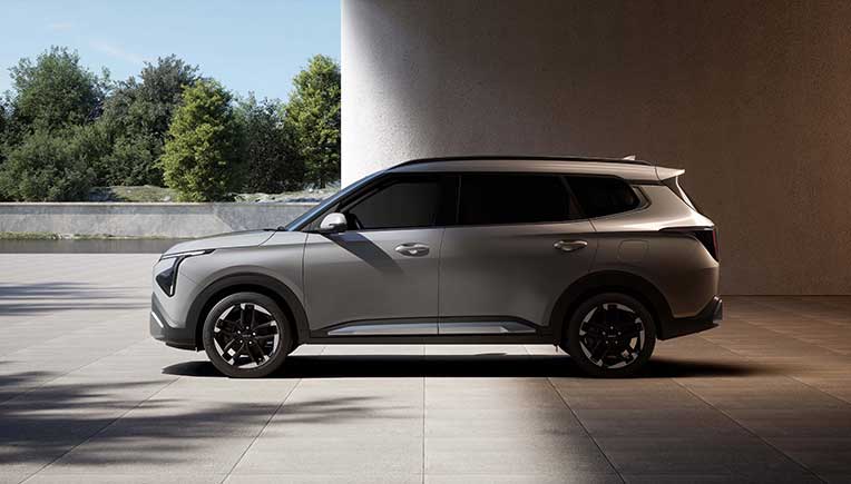 Kia India unveils Carens Clavis, a premium recreational vehicle