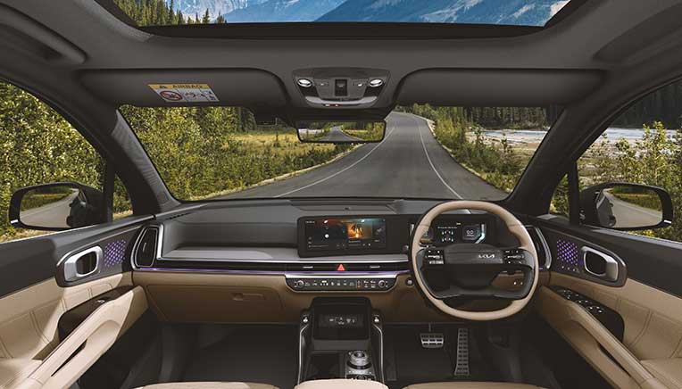 Kia India unveils official images of Kia Sorento 