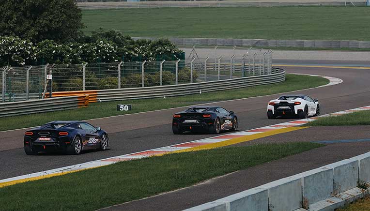 Lamborghini Esperienza Corsa debuts in India with Temerario