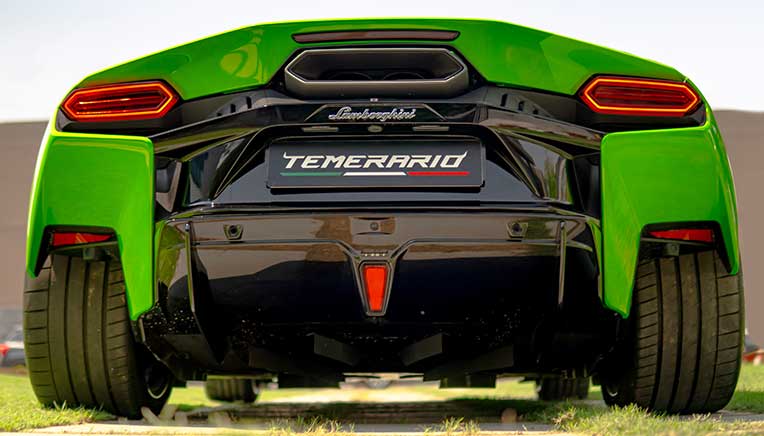  Lamborghini delivers 1st Temerario electric super car in India
