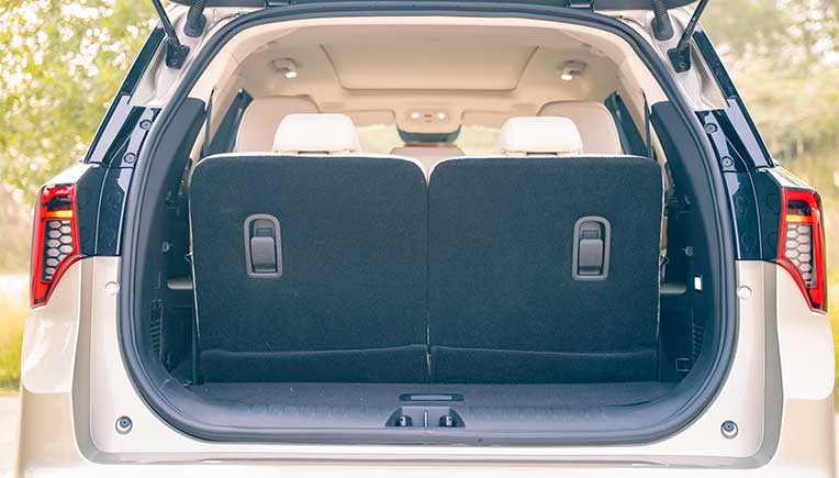 Mahindra premieres XUV 7XO at starting price of Rs 13.66 lakh