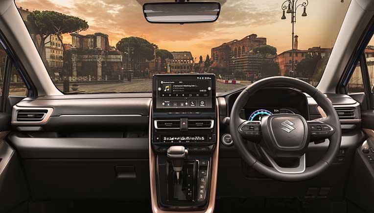 Maruti Suzuki Invicto dashboard