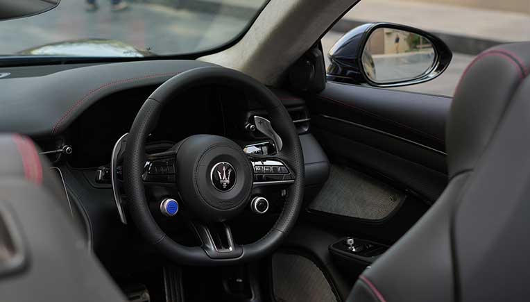 Maserati-GranCabrio---Fuoriserie