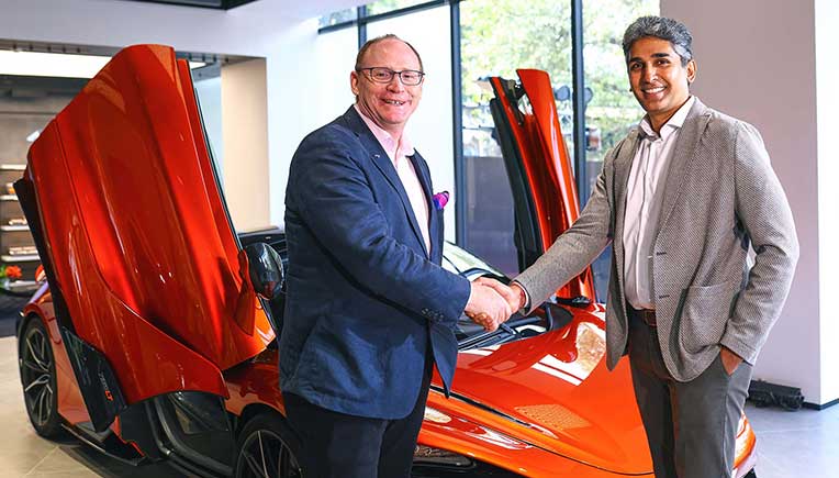 Paul-Harris,-Managing-Director-_-APAC-and-China,-McLaren-Automotive-&-Lalit-Choudary,-Chairman-&-Managing-Director,-McLaren-Mumbai