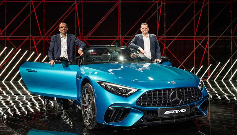 Santosh-Iyer,-MD-&-CEO-and-Lance-Bennett,-VP-Sales-&-Marketing-Mercedes-Benz-India