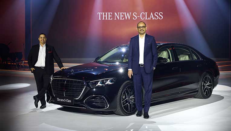 Santosh-Iyer,-MD-&-CEO,-(R)-and-Brendon-Sissing,-VP-Sales-&-Marketing,-Mereced-Benz-India