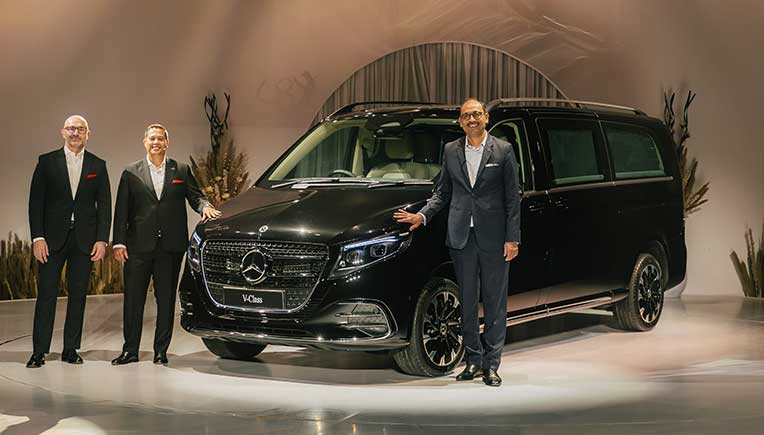  Mercedes-Benz unveils all-new V-Class Extra LWB at Rs 1.40 crore