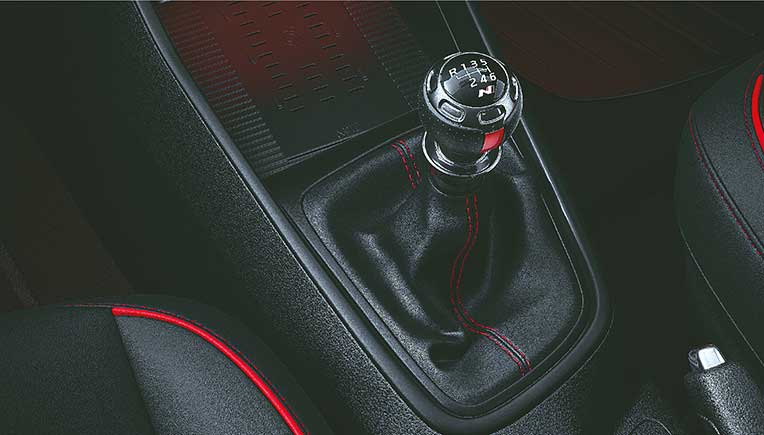 6-speed-MT-(Manual-transmission)