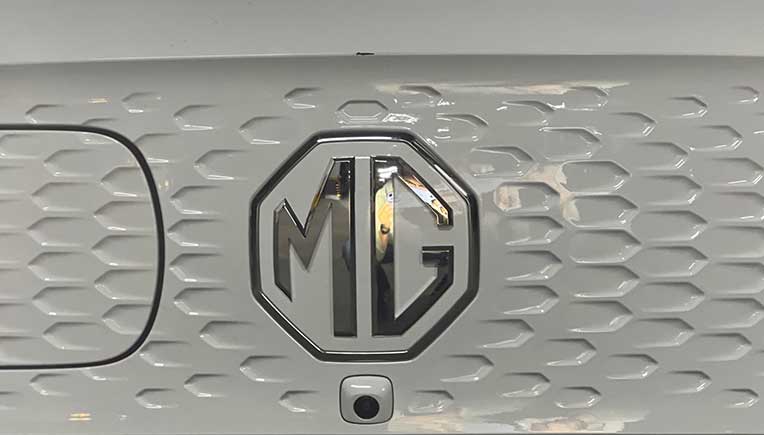New MG ZS EV to have front-covered grille, sunroof, new 17-inch alloy wheels