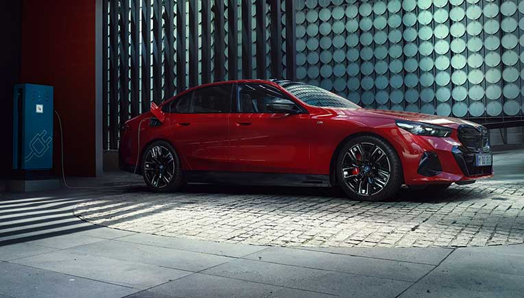 Pre-launch bookings open for first-ever all-electric BMW i5 M60 xDrive