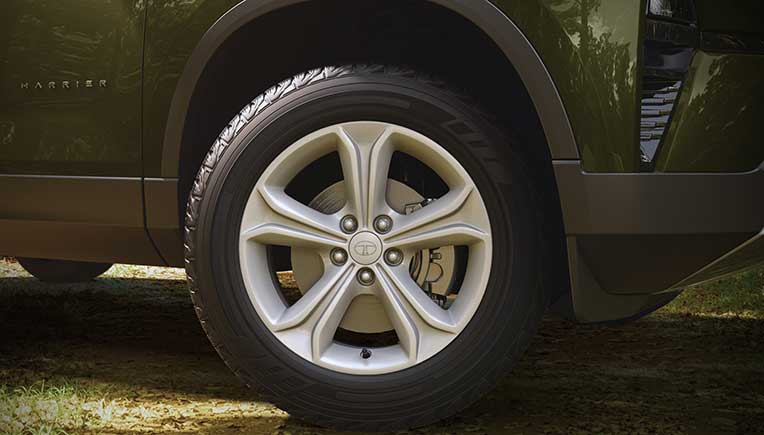 Tata-Harrier-Adventure-X-Alloy-wheels