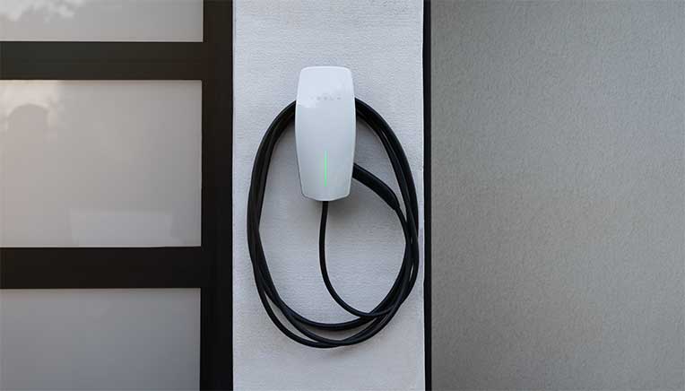 Wall connector for charging