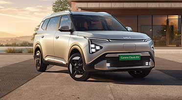 Kia Carens Clavis, Carens Clavis EV cross 21,000 bookings in under four months