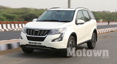 Plush New Mahindra XUV5OO W11-O