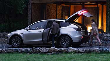 Tesla Model Y L hits Indian roads as deliveries commence