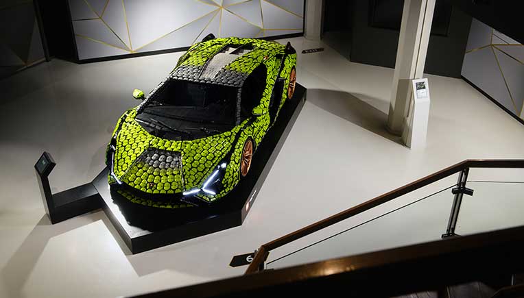 A 1:1 scale Lego Technic tribute to Lamborghini Sián FKP 37 