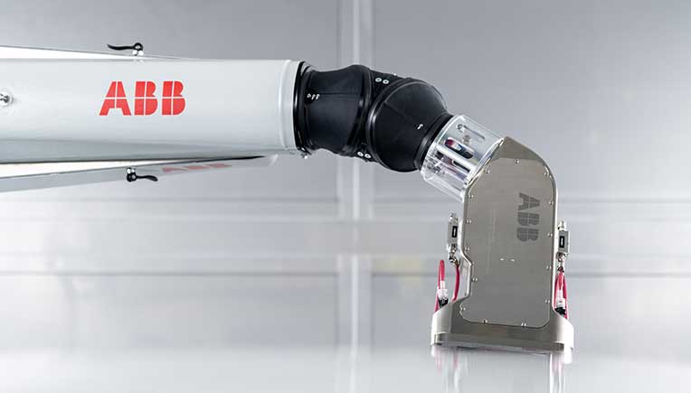 ABB Robotics unveils world’s first robot-painted art car