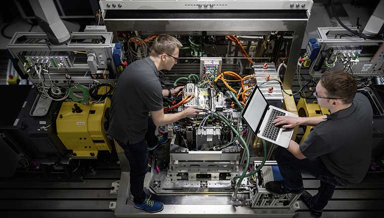 New drive for electric mobility: The 4in1 electric axle from Schaeffler
