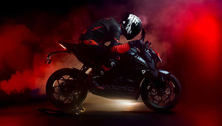 Ultraviolette launches smart carbon-fibre helmet UV Crossfade at Eicma 2025