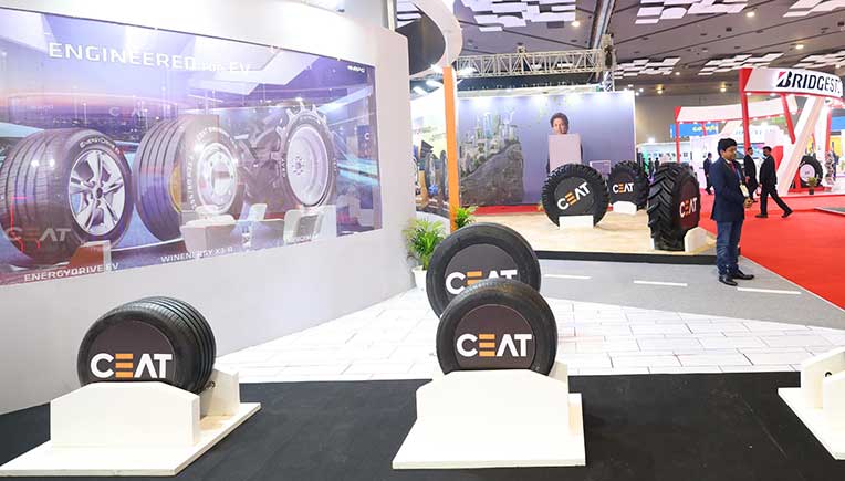 Bharat Mobility Global Expo:  Govt should stay away from showbiz