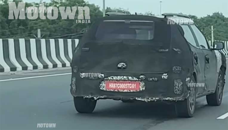 Spy shot of the Hyundai Bayon