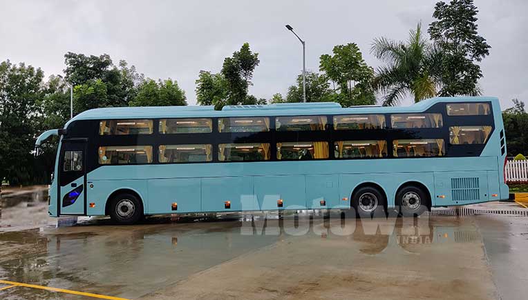 15 metre Volvo 9600 sleeper coach