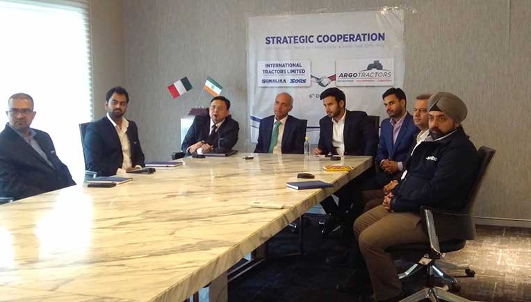 ITL officials at the signing in ceremony