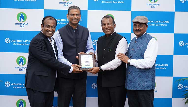 Ashok Leyland delivers India’s first LNG-powered haulage truck – AVTR 1922