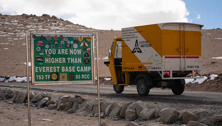 Astro Motors Navya is 1st electric 3-wheeler to reach Umling La Pass 
