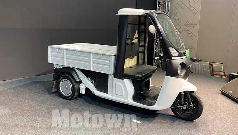 Bajaj Riki P4005, Riki C4005 e-rickshaws launched