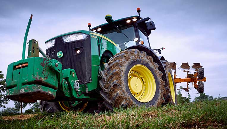 CV Feature-Italian farmer recounts experience with BKT tyres 