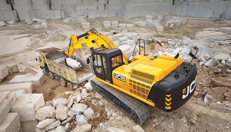 JCB-380LC-Quarry-Master---Tracked-Excavator