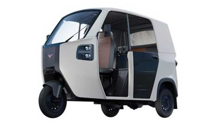  Montra Electric Super Auto with 15 minutes fast charging