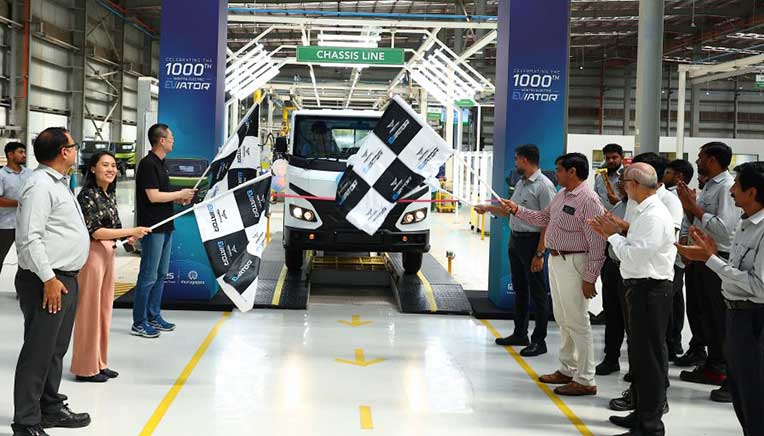 Montra Electric rolls out 1,000th Eviator electric SCV