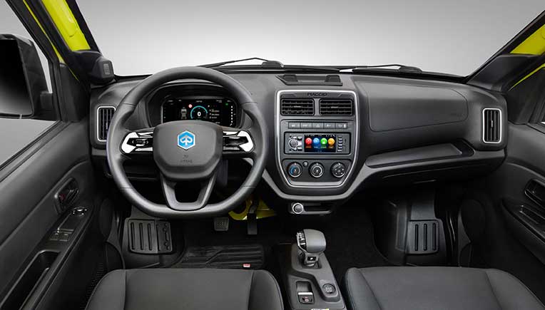 New Piaggio Porter NPE, city truck in fully electric version