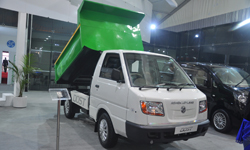 Ashok Leyland displays full range of next-gen CVs