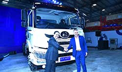 Blue Energy Motors launches India’s first LNG-fuelled green trucks