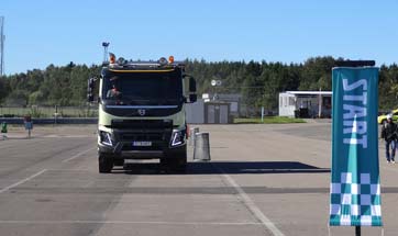 Dazzling finish at the Volvo trucks Asia Pacific Fuelwatch Challenge 2016  