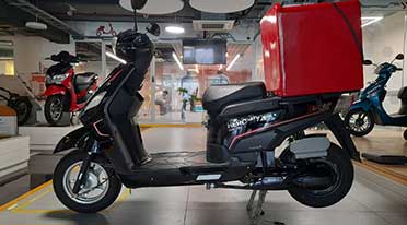 Hero Electric NYX-HX B2B e-scooter gives 210km range per charge