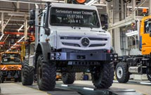 New extreme all-terrain Mercedes-Benz Unimog