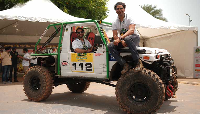A-glimpse-of-the-scrutiy-for-_4x4-Extreme_-category-vehicles-on-Day-1-of-RFC-India-2025